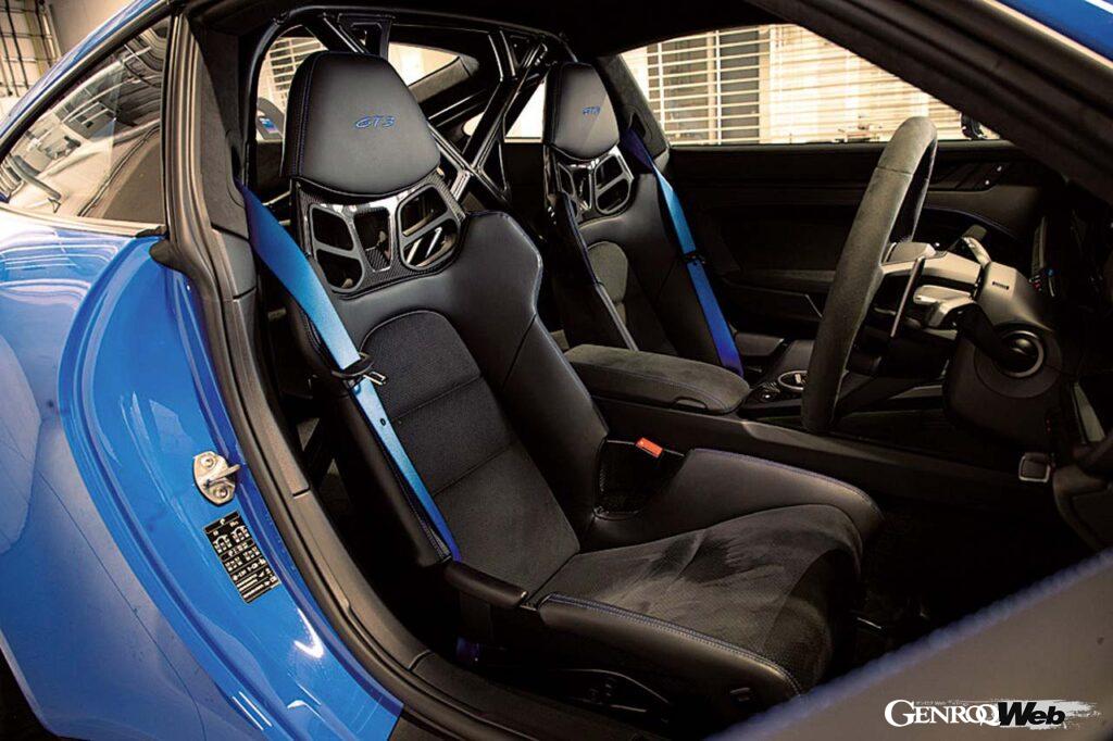 「ポルシェ 911 GT3、富士スピードウェイをアタック！ 荒 聖治が実感したカップカーの世界」の1枚目の画像