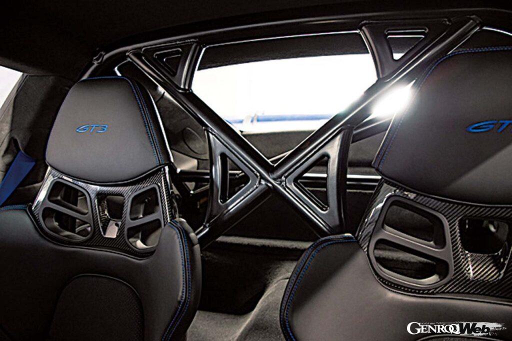 「ポルシェ 911 GT3、富士スピードウェイをアタック！ 荒 聖治が実感したカップカーの世界」の5枚目の画像