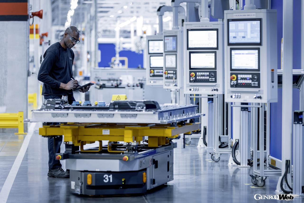 「メルセデス・ベンツ EQSがインテリアを先行公開！ アラバマの新バッテリー工場も本格稼働へ」の22枚目の画像