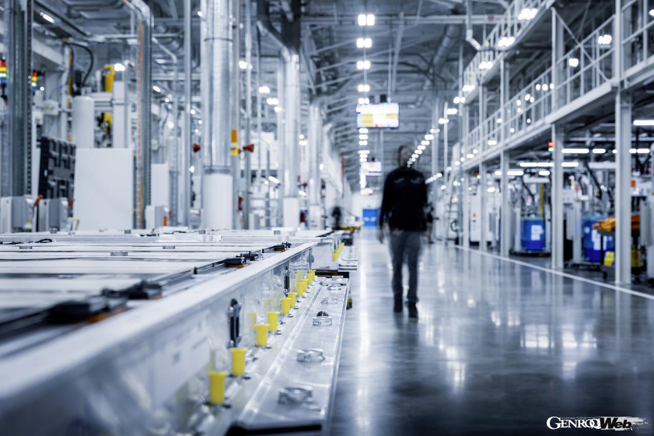 「メルセデス・ベンツ EQSがインテリアを先行公開！ アラバマの新バッテリー工場も本格稼働へ」の24枚目の画像