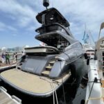 「4億円！ これがレクサスの超高級ヨット、LY650だ！」の2枚目の画像ギャラリーへのリンク