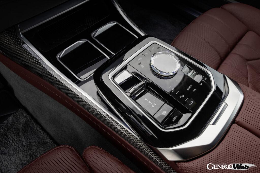「新型BMW 7シリーズは最先端のデジタルサルーン！ 導入記念モデルの国内先行販売スタート」の18枚目の画像