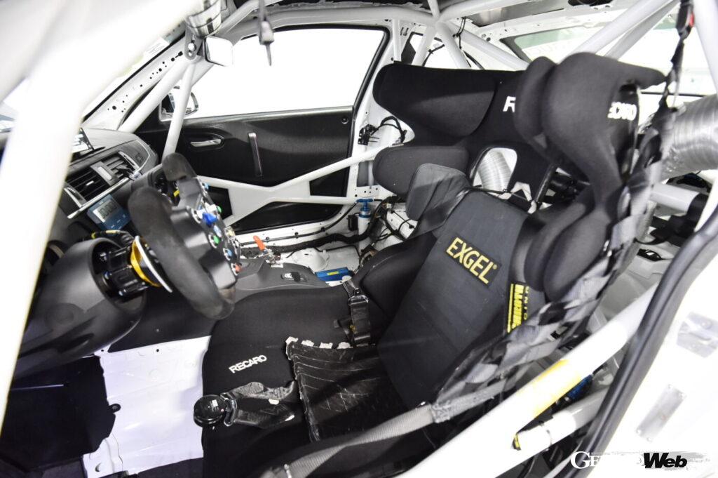 M2 CS Racingのシート。