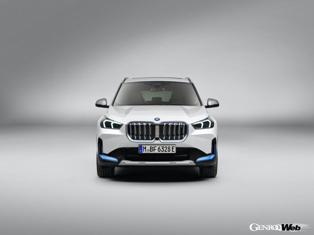 「ラインナップ最小BEV「BMW iX1」デビュー！ 400kmを超える航続距離を実現 【動画】」の1枚目の画像