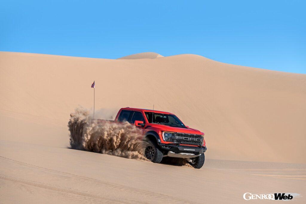 「究極のハイパフォーマンストラック、ヘネシー・パフォーマンス ヴェロキラプター 600が灼熱の砂漠でテストを敢行。900Nmで砂丘の斜面をドリフト 【動画】」の11枚目の画像