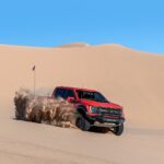 「究極のハイパフォーマンストラック、ヘネシー・パフォーマンス ヴェロキラプター 600が灼熱の砂漠でテストを敢行。900Nmで砂丘の斜面をドリフト 【動画】」の11枚目の画像ギャラリーへのリンク