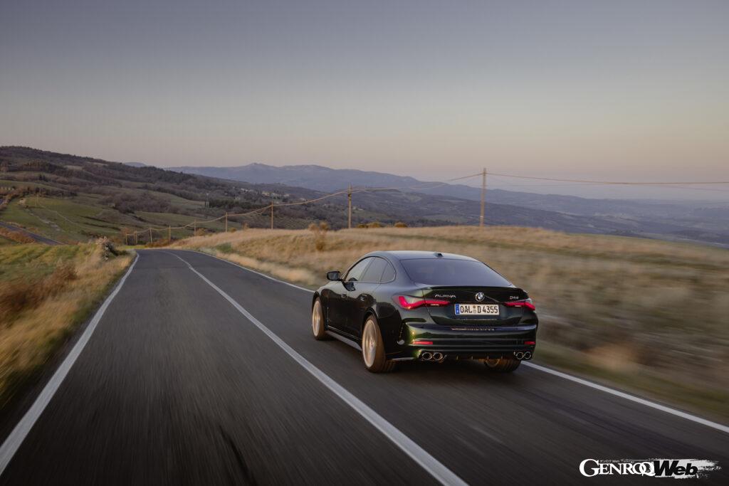 走行性能と効率性を両立した3.0直6ディーゼルを搭載した「BMWアルピナ D4 S グランクーペ」の走行シーン。