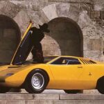 「伝説のプロトタイプ「カウンタック LP500」と市販モデルの最大の違いは？（1971）【ランボルギーニ ヒストリー】」の2枚目の画像ギャラリーへのリンク