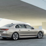 新型BMW 7シリーズ日本導入スタート！ シリーズ初のフル電動ラグジュアリーセダン「i7」をラインナップ 【動画】 - 20220702_58173_highRes_the-new-bmw-i7-xdriv