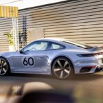 「ル・マン クラシック、4年ぶりに開催。ポルシェは「911 カレラ RS 2.7」デビュー50周年を祝い、新旧RSモデルを大量出展 【動画】」の11枚目の画像ギャラリーへのリンク