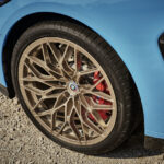 「まるでDTMマシン？ BMW M3 ツーリングに、レーシングカーを思わせるカーボン製「Mパフォーマンス・パーツ」が登場」の3枚目の画像ギャラリーへのリンク