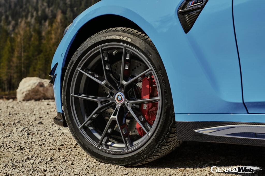 「まるでDTMマシン？ BMW M3 ツーリングに、レーシングカーを思わせるカーボン製「Mパフォーマンス・パーツ」が登場」の4枚目の画像