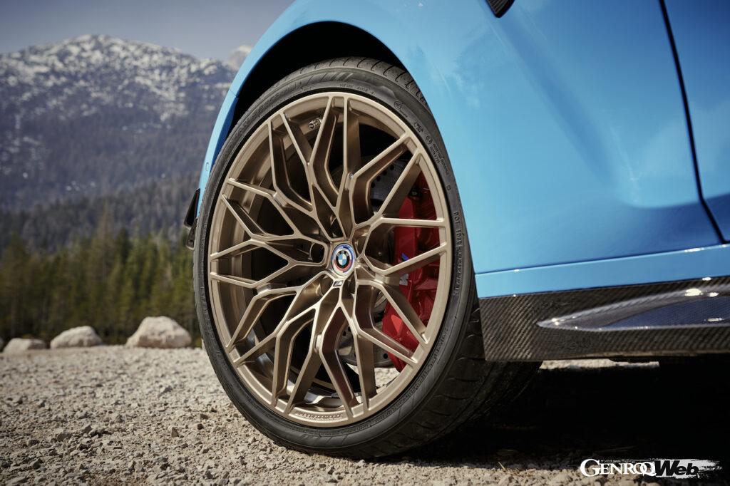 「まるでDTMマシン？ BMW M3 ツーリングに、レーシングカーを思わせるカーボン製「Mパフォーマンス・パーツ」が登場」の21枚目の画像