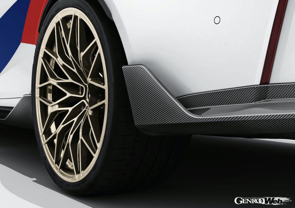「まるでDTMマシン？ BMW M3 ツーリングに、レーシングカーを思わせるカーボン製「Mパフォーマンス・パーツ」が登場」の23枚目の画像