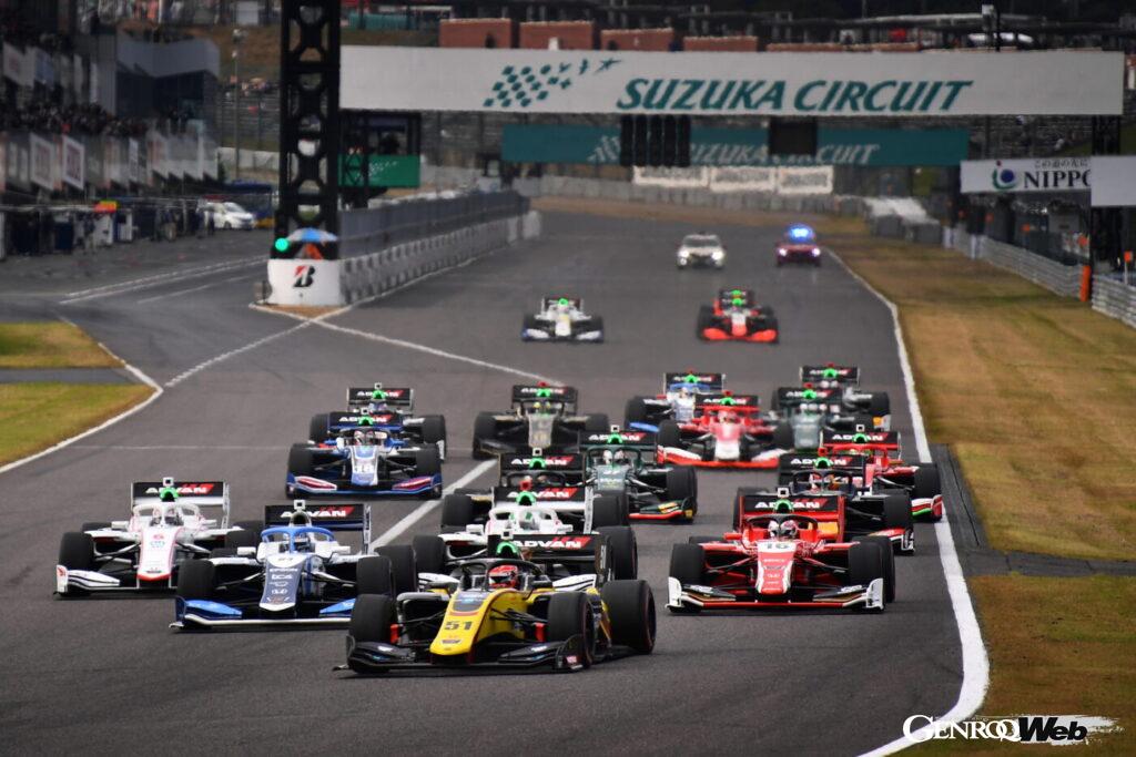 全日本スーパーフォーミュラ選手権 2021 第7戦のレースシーン