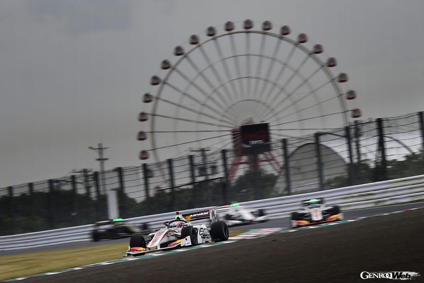 全日本スーパーフォーミュラ選手権 2021 第7戦のレースシーン
