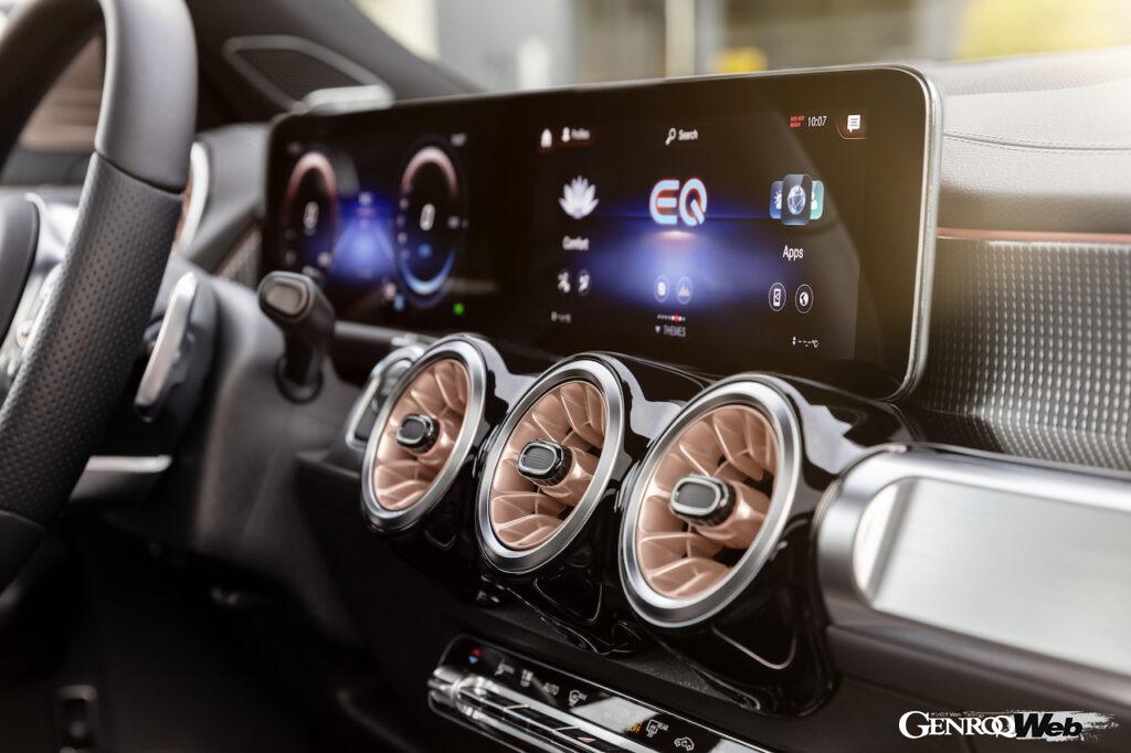 「GLBの美点をそのまま電気自動車に！ EV版GLBの「EQB」が日本発売！メルセデス・ベンツ最新EVは788万円から」の21枚目の画像