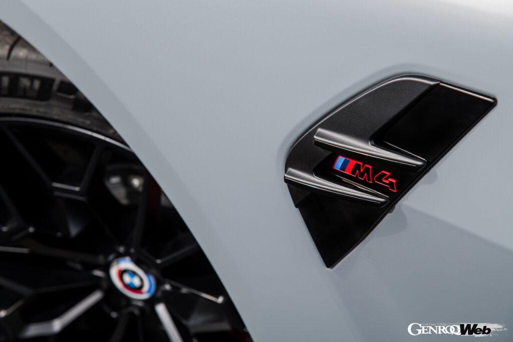「「BMW M4 CSL」が日本限定25台で導入決定！ ニュルブルクリンク北コースでBMW量産車最速マシンはプレミア化必至【動画】」の10枚目の画像