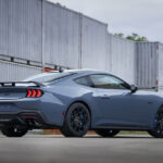7代目フォード マスタングがデビュー！ V8と直4の2機種を搭載し、ドリフトが自在な電気サイドブレーキを装備【動画】 - 2024 Mustang