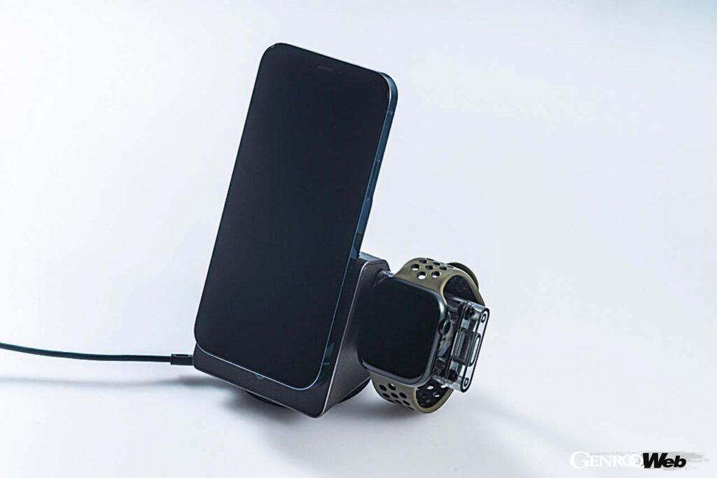 MagSafeに対応したiPhone12以降のiPhoneシリーズに対応する。Power Dongle付属モデルはApple Watchもワイヤレス充電することが可能。充電ドックは360度回転する。