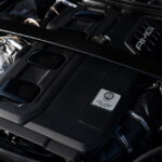 「最新の最強サルーン「メルセデスAMG C 63対BMW M3」F1由来の高出力ハイブリッドと伝統のストレートシックスの徹底比較」の34枚目の画像ギャラリーへのリンク