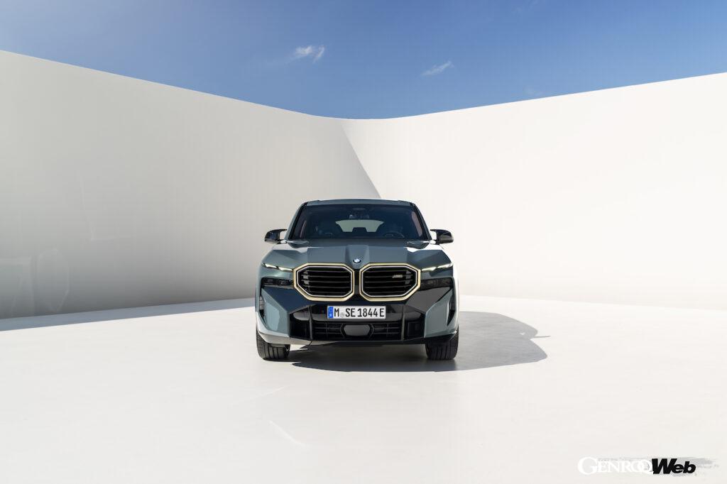 「M1以来となるBMW M社オリジナルデザインの「BMW XM」は1000Nmに達するPHEVシステムを採用【動画】」の4枚目の画像