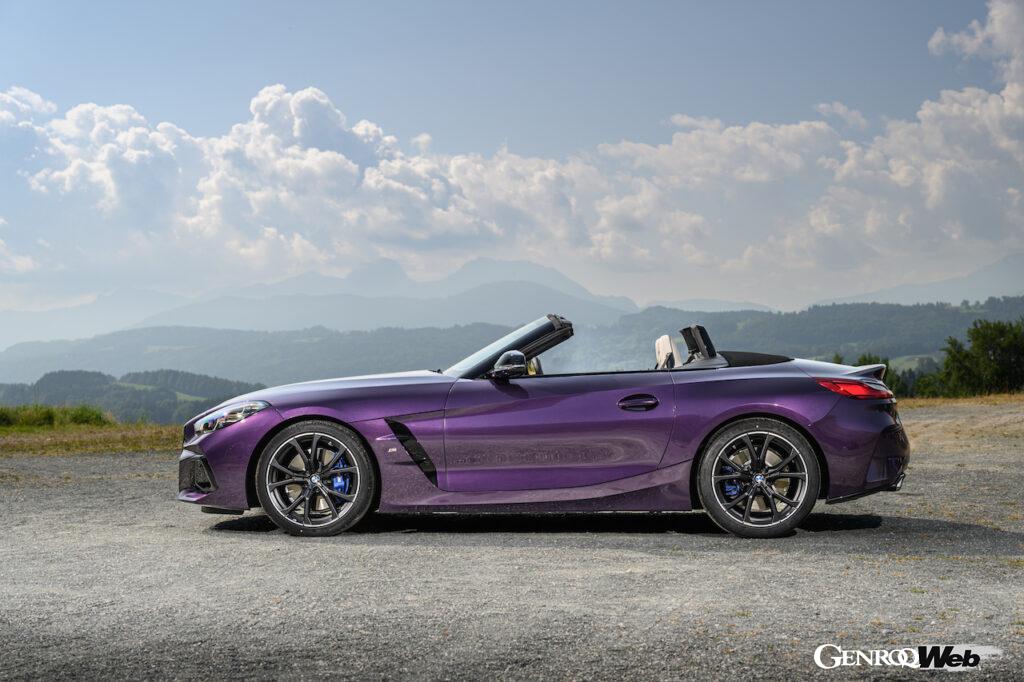 「BMW Z4」の2023年モデルのエクステリア。