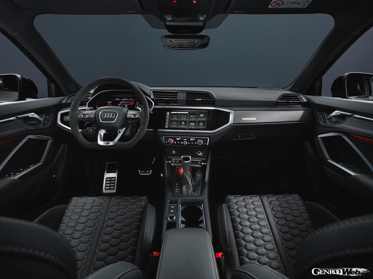 「人気のコンパクトSUV「アウディ RS Q3」のデビュー10周年限定車「エディション 10イヤーズ」は世界限定555台」の6枚目の画像