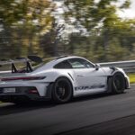 「ニュルブルクリンクで驚異の6分49秒328を記録した「ポルシェ 911 GT3 RS」【動画】」の3枚目の画像ギャラリーへのリンク