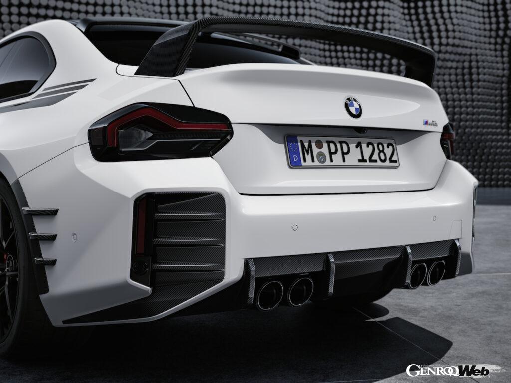 「新型BMW M2を買うなら「Mパフォーマンスパーツ」でスタイリングと性能を強化するべし」の2枚目の画像