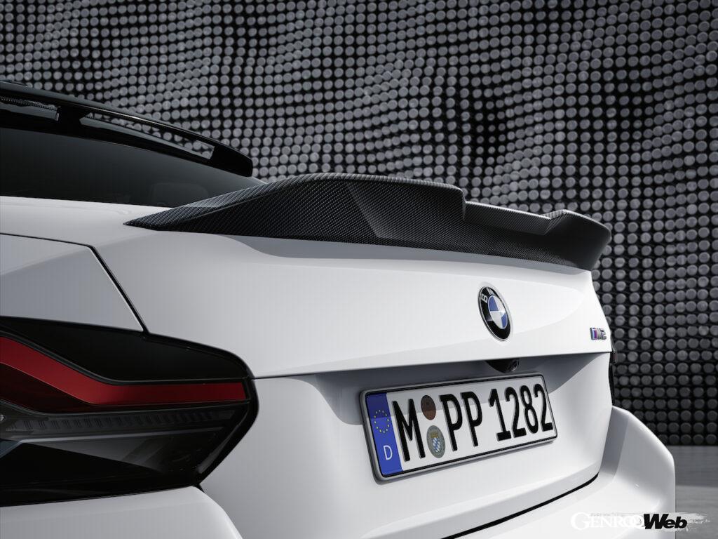 「新型BMW M2を買うなら「Mパフォーマンスパーツ」でスタイリングと性能を強化するべし」の3枚目の画像
