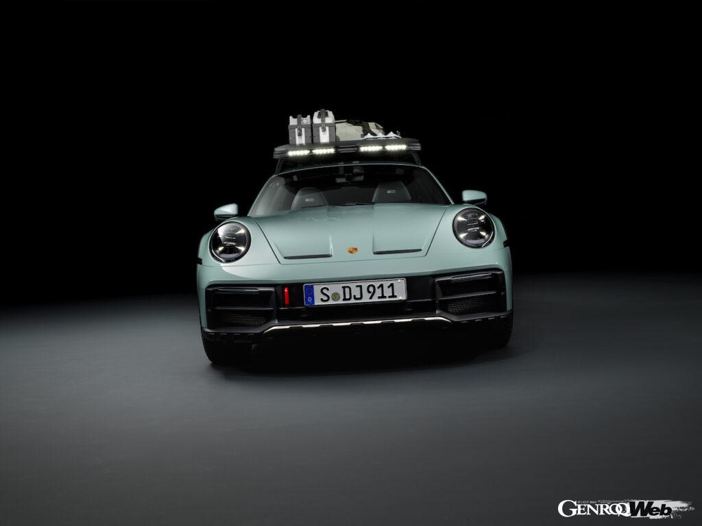 「オフロード走行可能な「ポルシェ 911 ダカール」が2500台限定で登場【動画】」の1枚目の画像