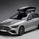 キャンプ好きのメルセデス・ベンツオーナー必見！ 全現行モデルに装着可能な専用ルーフボックス登場 - Die neuen Mercedes-Benz Dachboxen: Sportlich, elegant und mehr VolumenThe new Mercedes-Benz roof boxes: Sporty, elegant and more capacity