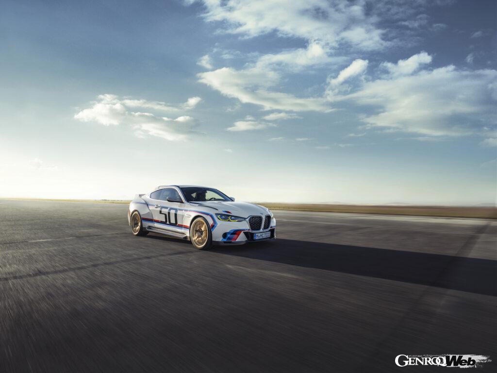 「BMW M社50周年のフィナーレを飾るスペシャルモデル「BMW 3.0 CSL」は世界限定50台【動画】」の1枚目の画像