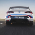 「BMW M社50周年のフィナーレを飾るスペシャルモデル「BMW 3.0 CSL」は世界限定50台【動画】」の4枚目の画像ギャラリーへのリンク