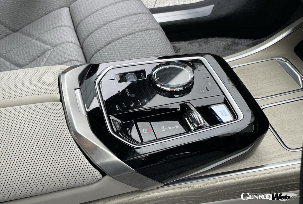 「BMWのフラッグシップサルーン新型「7シリーズ」と新型電動サルーンi7がお披露目！ ラグジュアリーSUVの「X7」もあわせて登場」の7枚目の画像