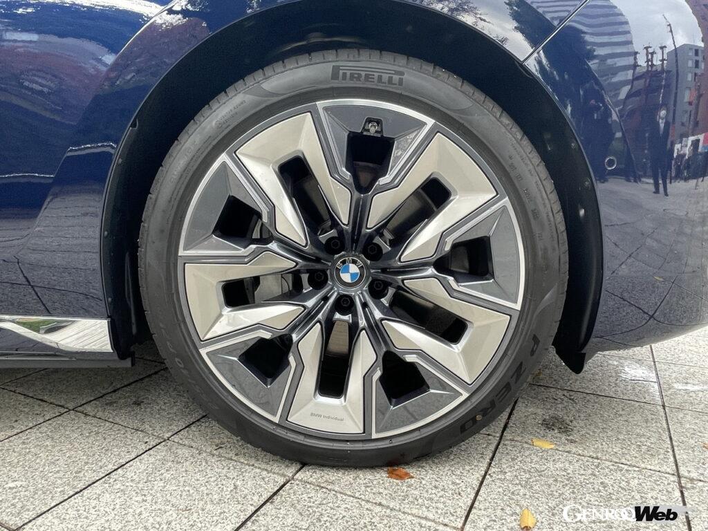 「BMWのフラッグシップサルーン新型「7シリーズ」と新型電動サルーンi7がお披露目！ ラグジュアリーSUVの「X7」もあわせて登場」の23枚目の画像