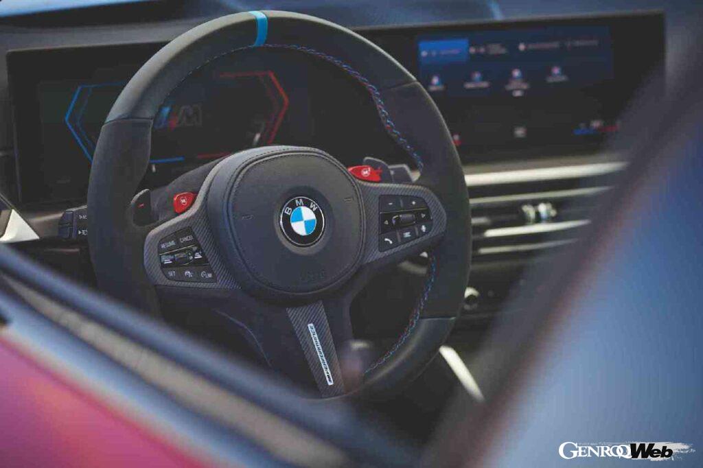 エッセン・モーターショー2022に展示される、BMW Mパフォーマンス・パーツを装着した新型M2。