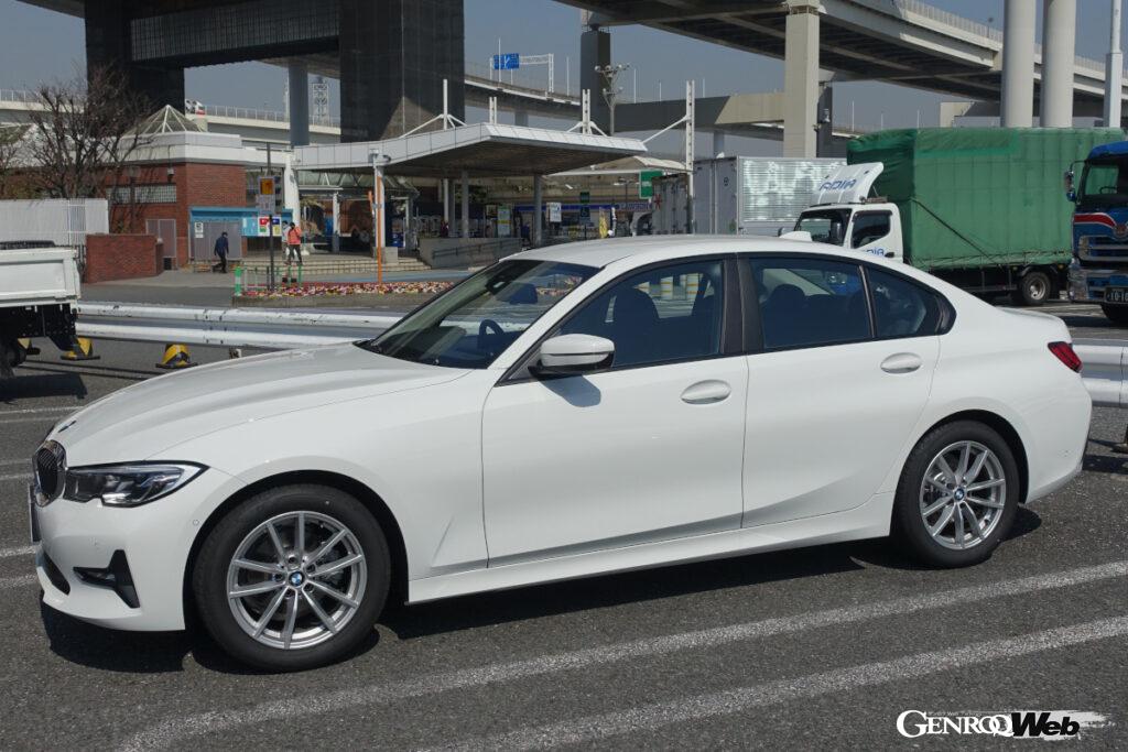 「2022年注目されなかった隠れた名車「BMW 318i」はマイナーチェンジで別物になっていた」の1枚目の画像