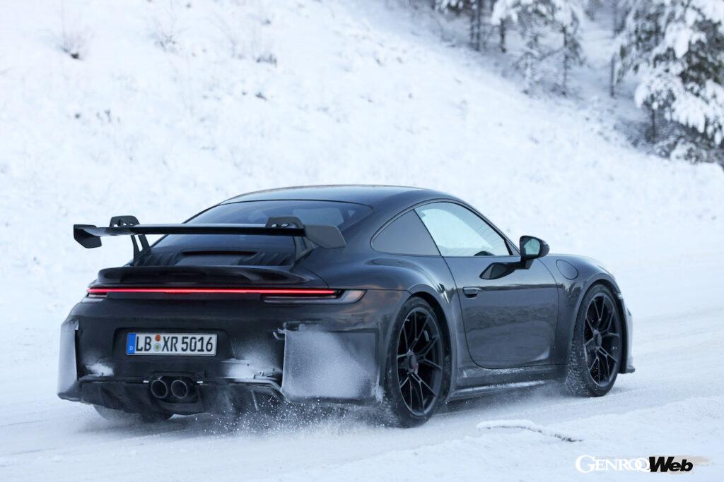 「【スクープ！】「新形状のリヤバンパー導入？」寒冷地テストを実施する「ポルシェ 911 GT3」」の12枚目の画像