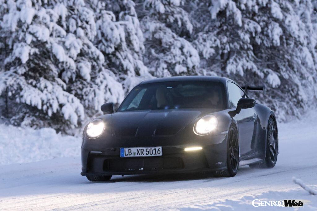 「【スクープ！】「新形状のリヤバンパー導入？」寒冷地テストを実施する「ポルシェ 911 GT3」」の13枚目の画像