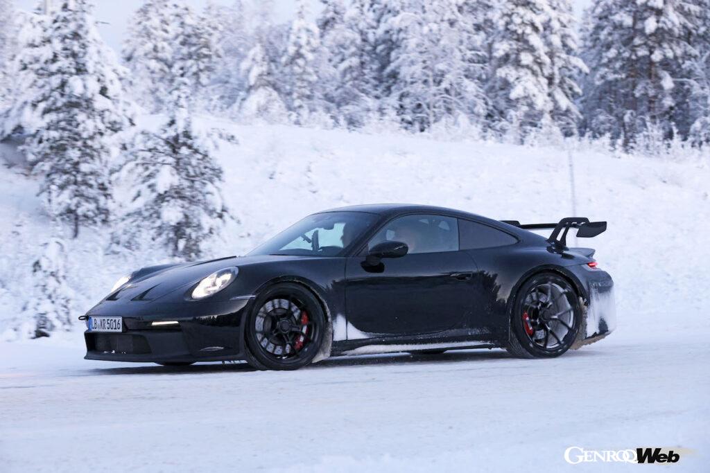 「【スクープ！】「新形状のリヤバンパー導入？」寒冷地テストを実施する「ポルシェ 911 GT3」」の15枚目の画像