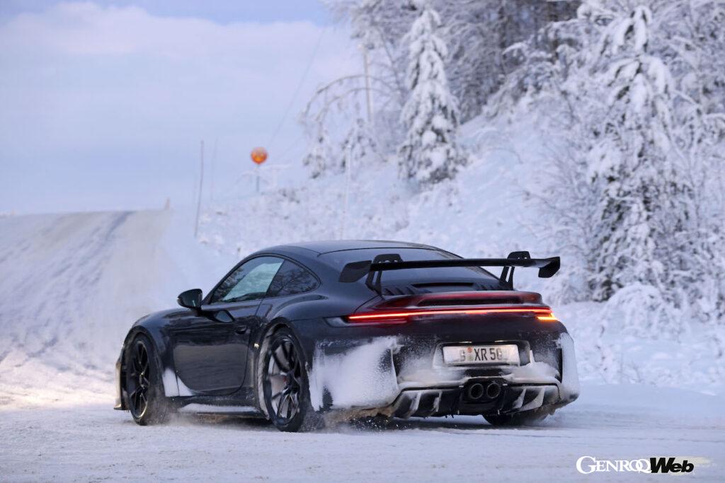 「【スクープ！】「新形状のリヤバンパー導入？」寒冷地テストを実施する「ポルシェ 911 GT3」」の19枚目の画像