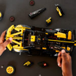 「レゴ最新作の「レゴ テクニック ブガッティ ボリード」はW16エンジンまで楽しめる逸品」の2枚目の画像ギャラリーへのリンク