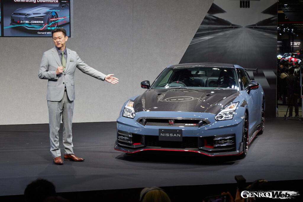 東京オートサロン2023の会場で行われた、日産GT-R 2024年モデル先行公開イベント。