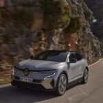 ルノー最新電動SUV「メガーヌ E-Tech」に排熱の効率化で航続距離を伸ばした「Iconic」追加 - 20230202_Renault_MEGANE_E-TECH_01-min