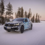 「「VWマークが光る？」改良新型フォルクスワーゲン トゥアレグのスウェーデン寒冷地テストで明らかに」の1枚目の画像ギャラリーへのリンク