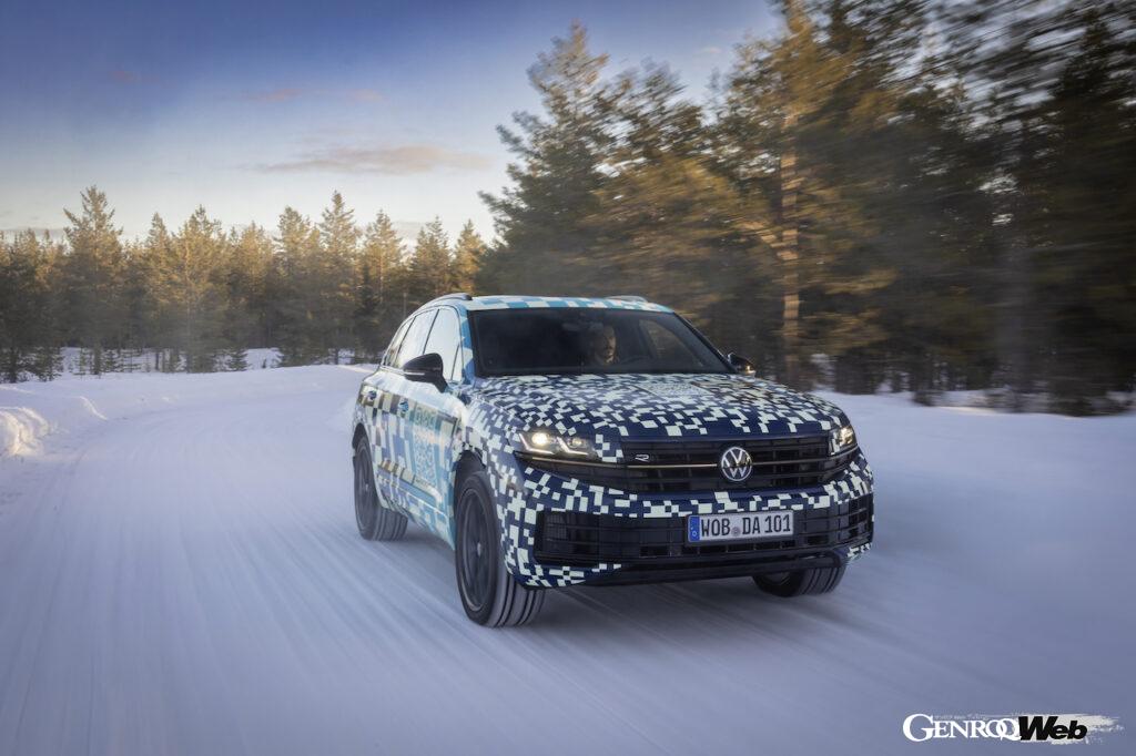 「「VWマークが光る？」改良新型フォルクスワーゲン トゥアレグのスウェーデン寒冷地テストで明らかに」の4枚目の画像