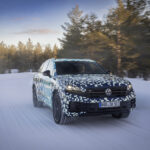 「「VWマークが光る？」改良新型フォルクスワーゲン トゥアレグのスウェーデン寒冷地テストで明らかに」の4枚目の画像ギャラリーへのリンク
