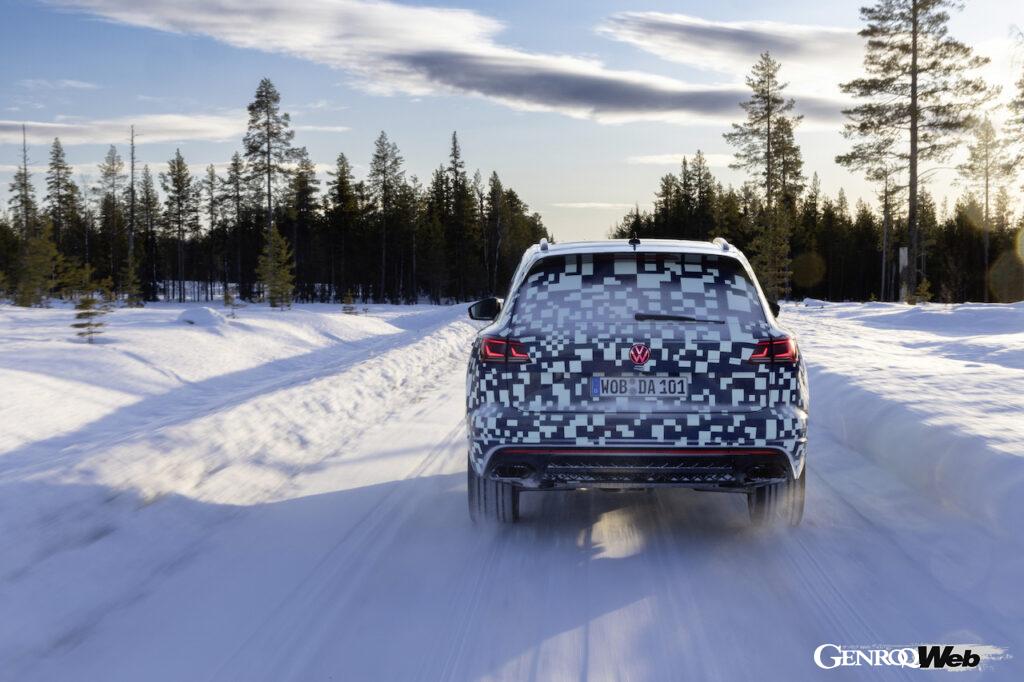 「「VWマークが光る？」改良新型フォルクスワーゲン トゥアレグのスウェーデン寒冷地テストで明らかに」の9枚目の画像